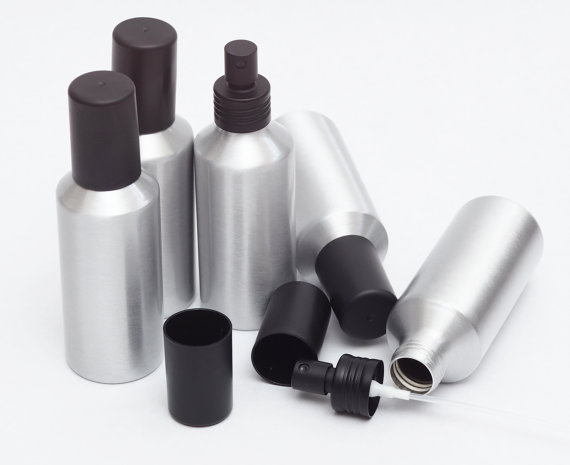 Aluminm bottle with black perfume mist sprayers (3)