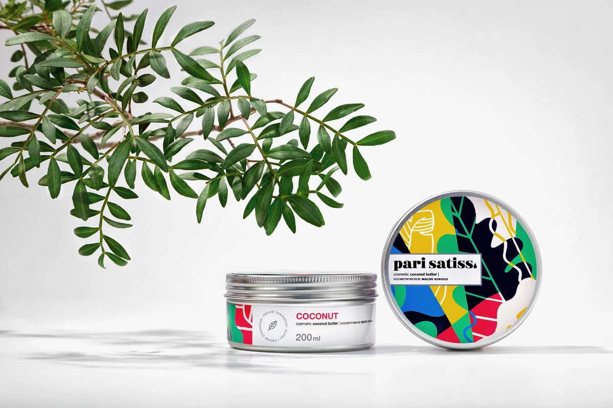 Алюминиевая бутылка Pari Satiss объемом 250 мл для салона красоты.