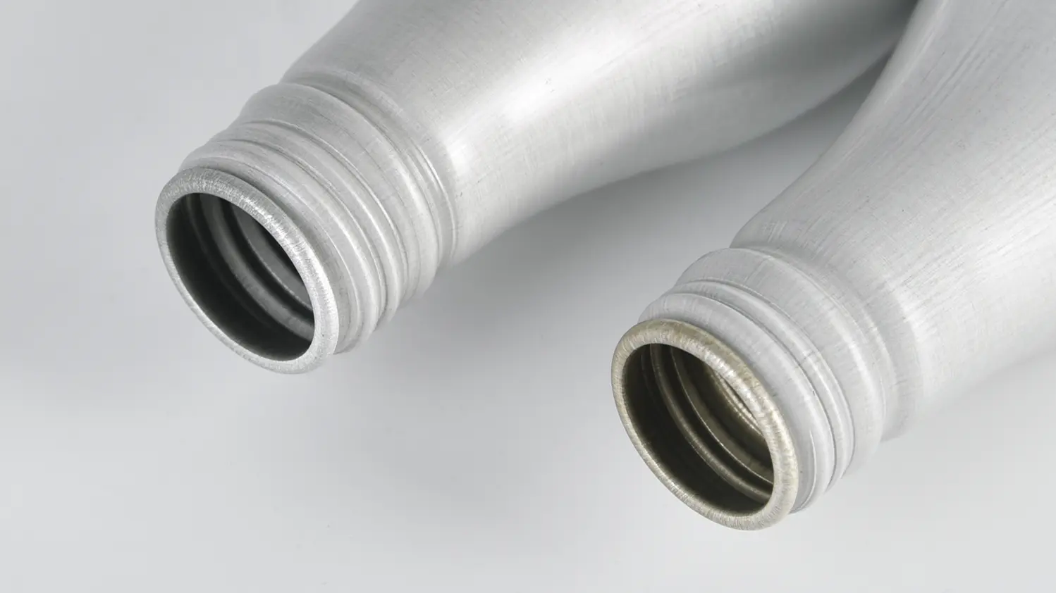 Алюминиевые бутылки для газировки и крышки