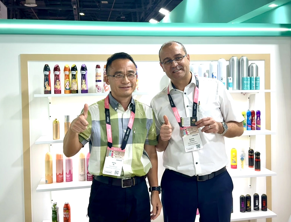 Glänzende Aluminiumverpackungen werden auf der Beautyworld Middle East 2025 präsentiert – Stärkung der Zusammenarbeit im Bereich Beauty-Verpackungen im Nahen Osten 2 Shining Beautyworld Naher Osten 2025