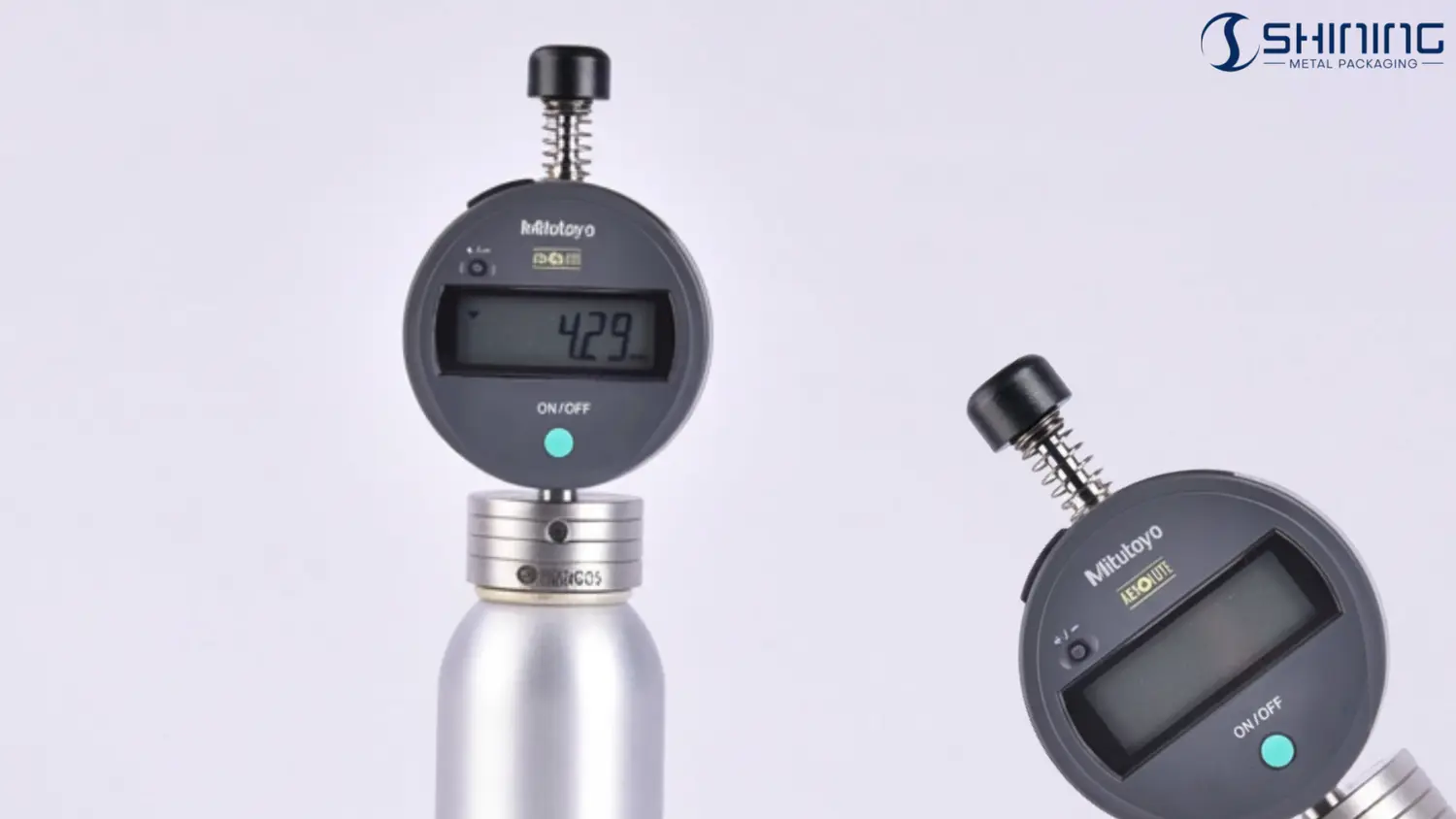 Mesure de la hauteur de contact d'une bombe aérosol en aluminium de 25,4 mm selon la norme EN 15006 à l'aide de trois points équidistants