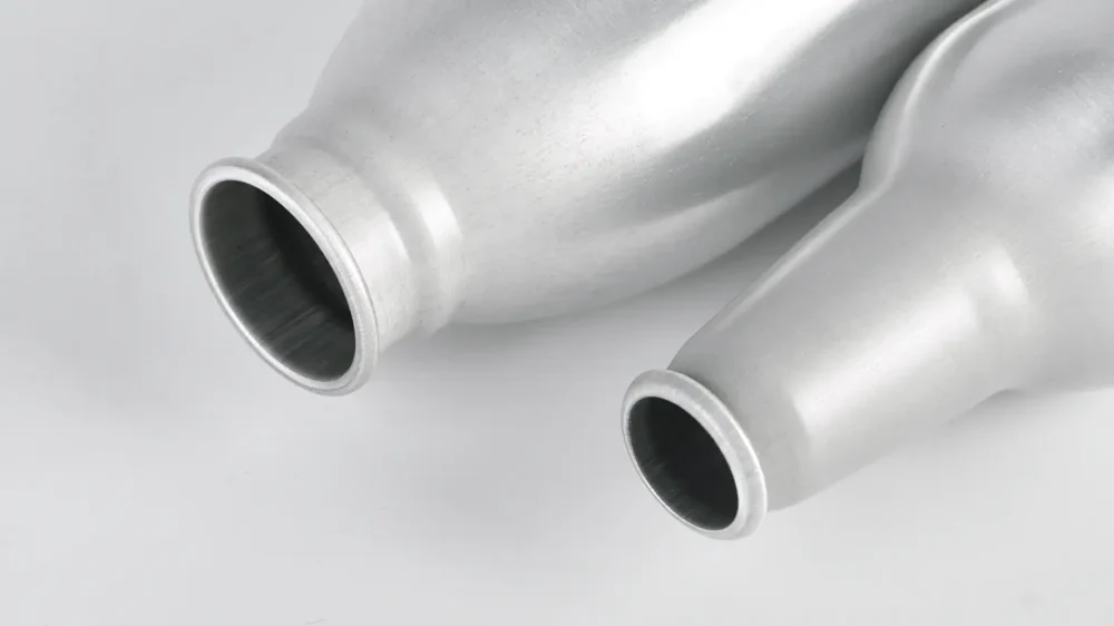 Алюминиевая пивная бутылка